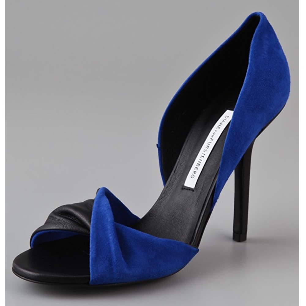 NEW DVF Serra Twist Pump, Sz 8